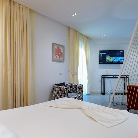 Blue Boutique Hotel Dhermi Ngoại thất bức ảnh