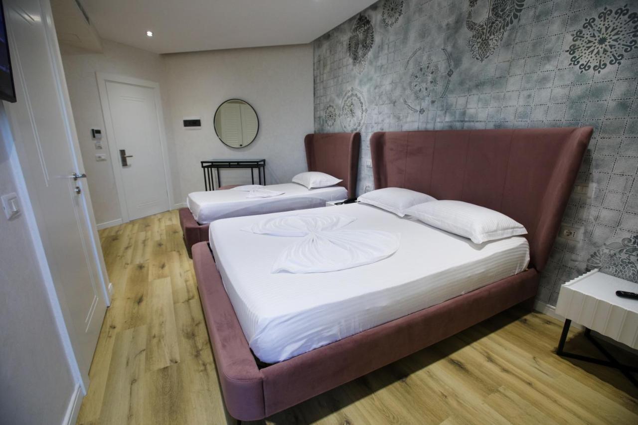 Blue Boutique Hotel Dhermi Ngoại thất bức ảnh