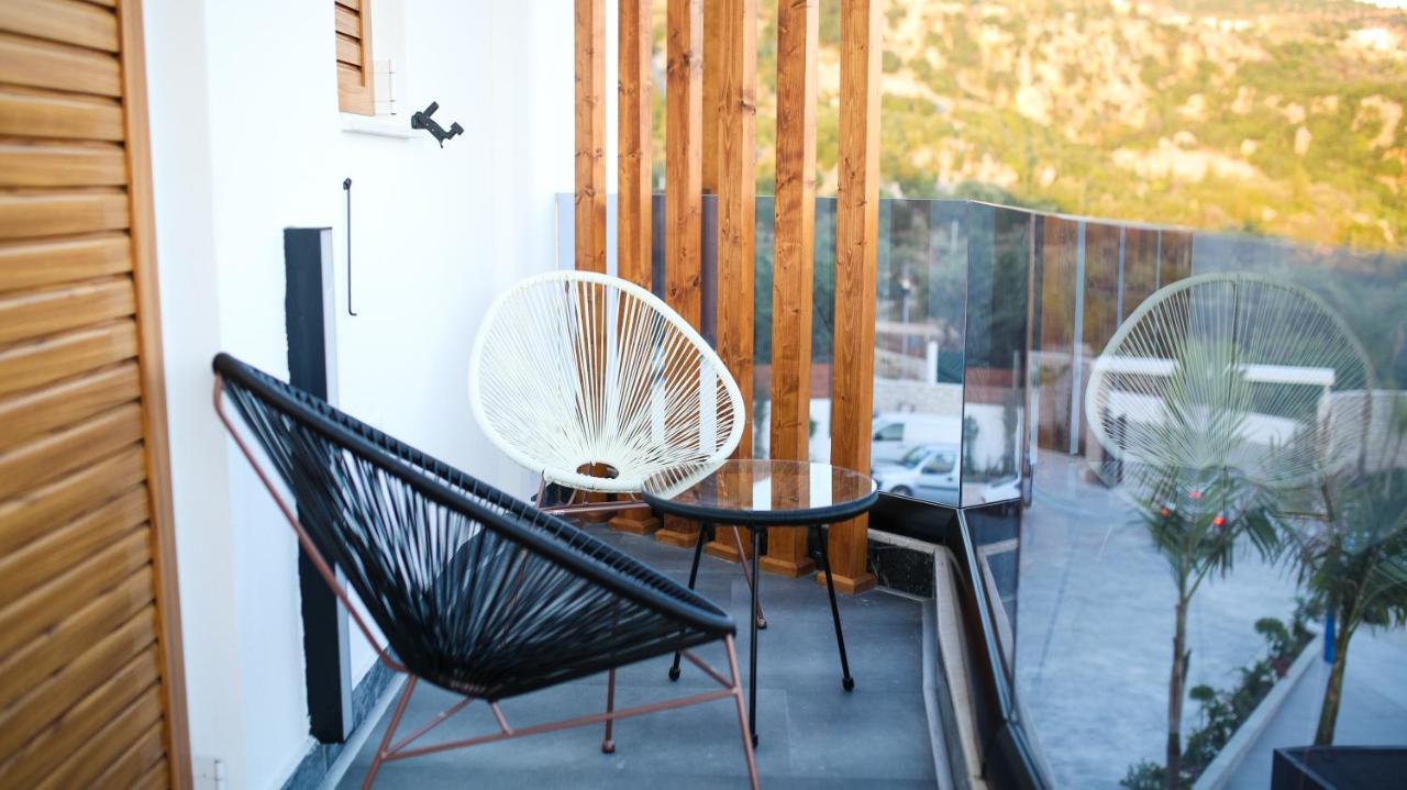 Blue Boutique Hotel Dhermi Ngoại thất bức ảnh