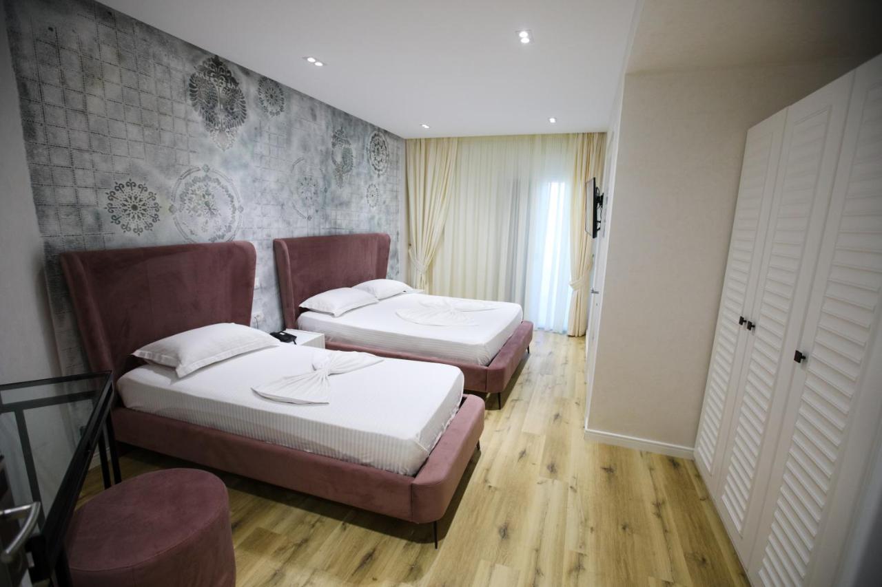 Blue Boutique Hotel Dhermi Ngoại thất bức ảnh