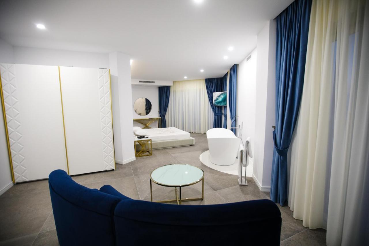 Blue Boutique Hotel Dhermi Ngoại thất bức ảnh